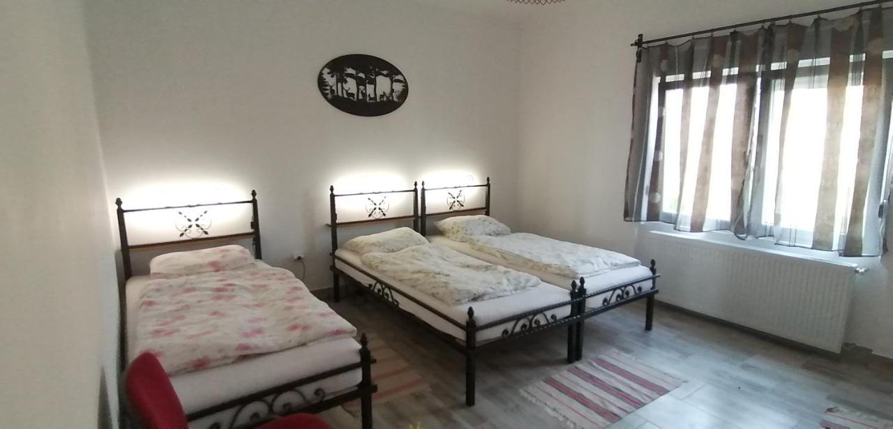 Reti Tanya Vendeghaz Hotel Kerecseny Luaran gambar